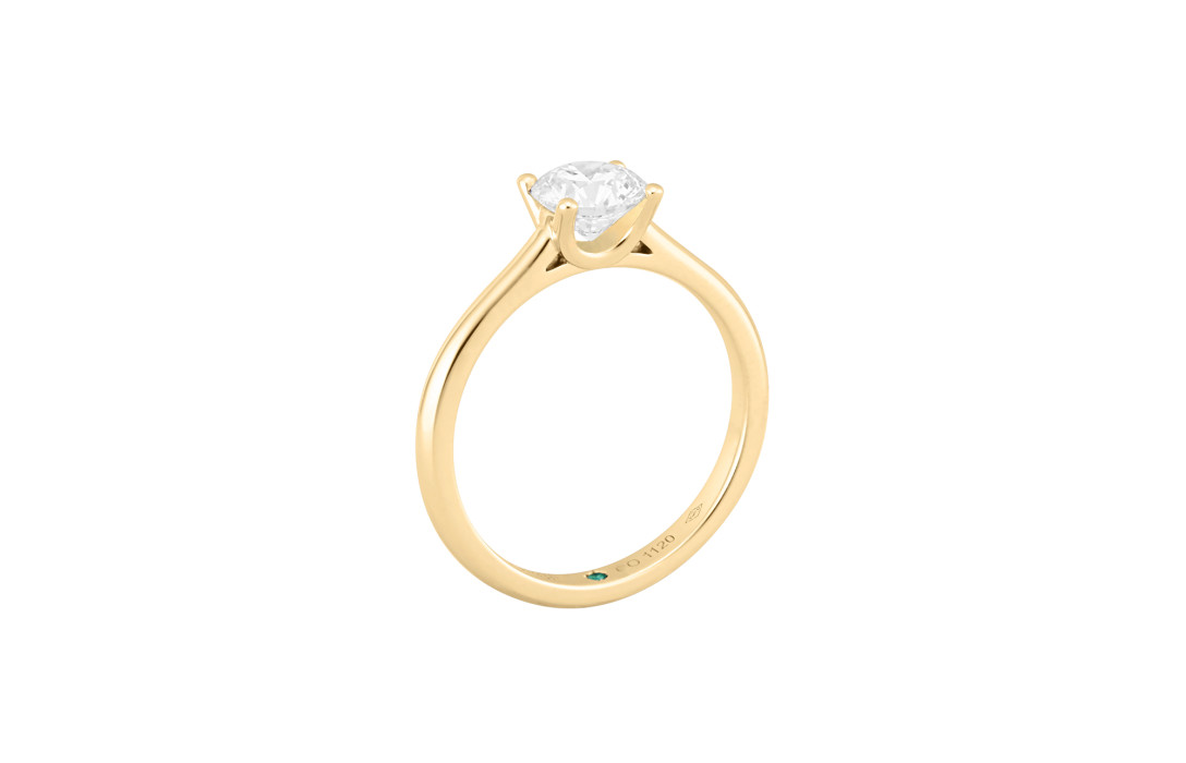 Solitaire 4 griffes ""C"" de Courbet en or jaune 18K et diamant synthétique - Courbet - Courbet