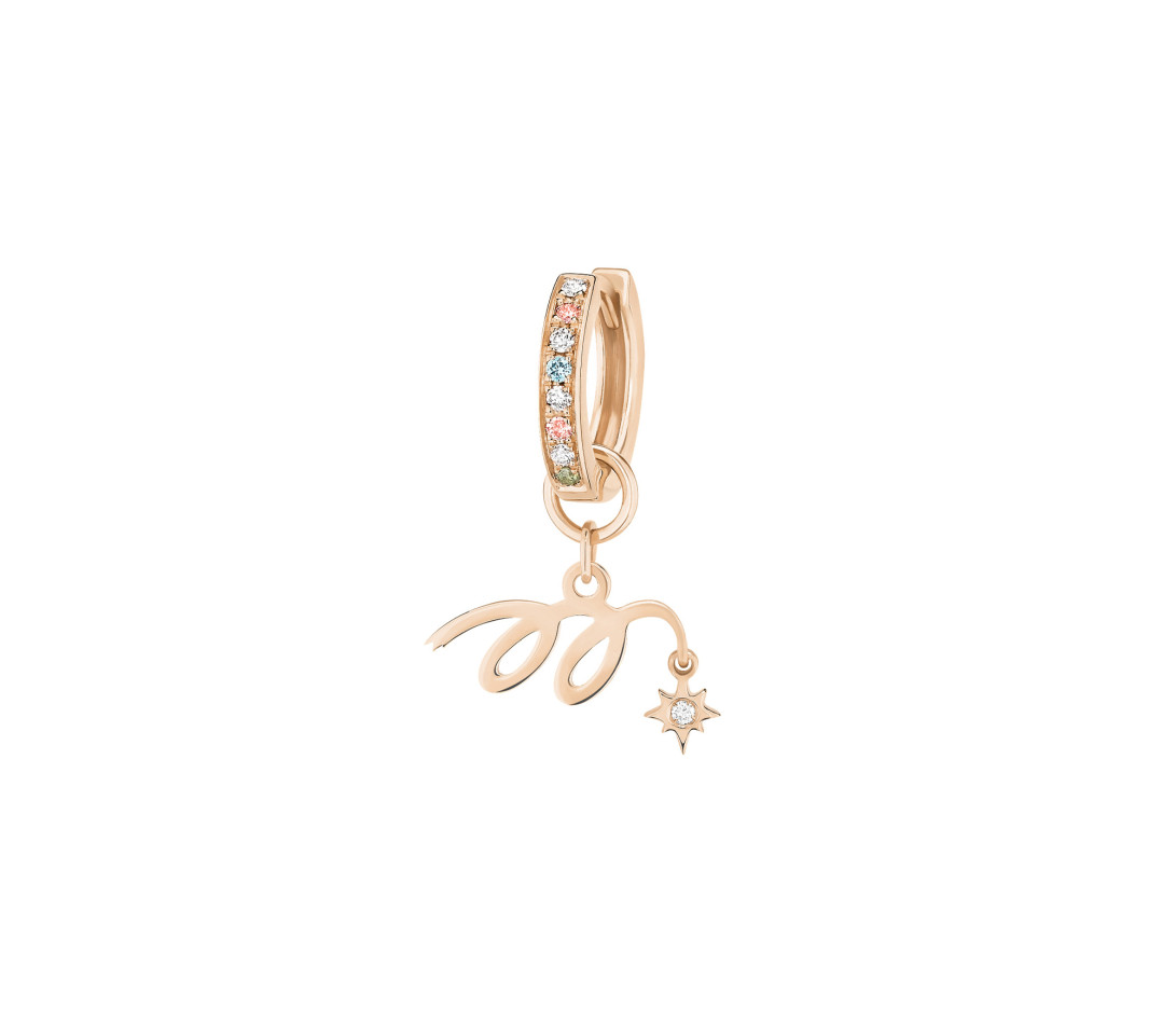 Mono boucle d’oreille créole MARZIA X COURBET « M » en or rose - packshot 1 - Courbet